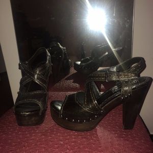 PRADA STRAPPY HEELED SANDAL